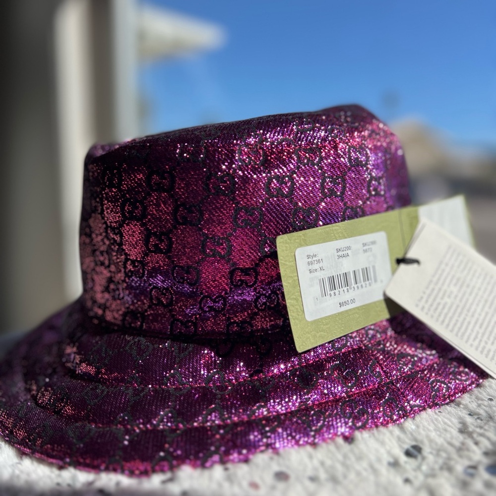 Brand New. Reversible Gucci Bucket Hat.Authentic